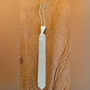 Elegant White Beaded Tie